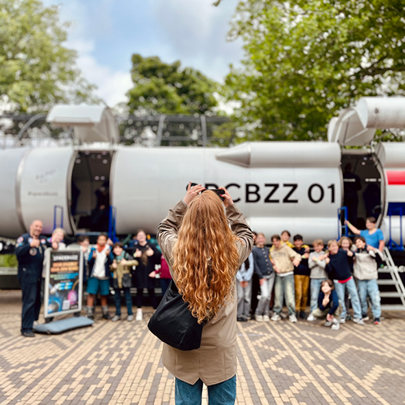 SpaceBuzz vierkant